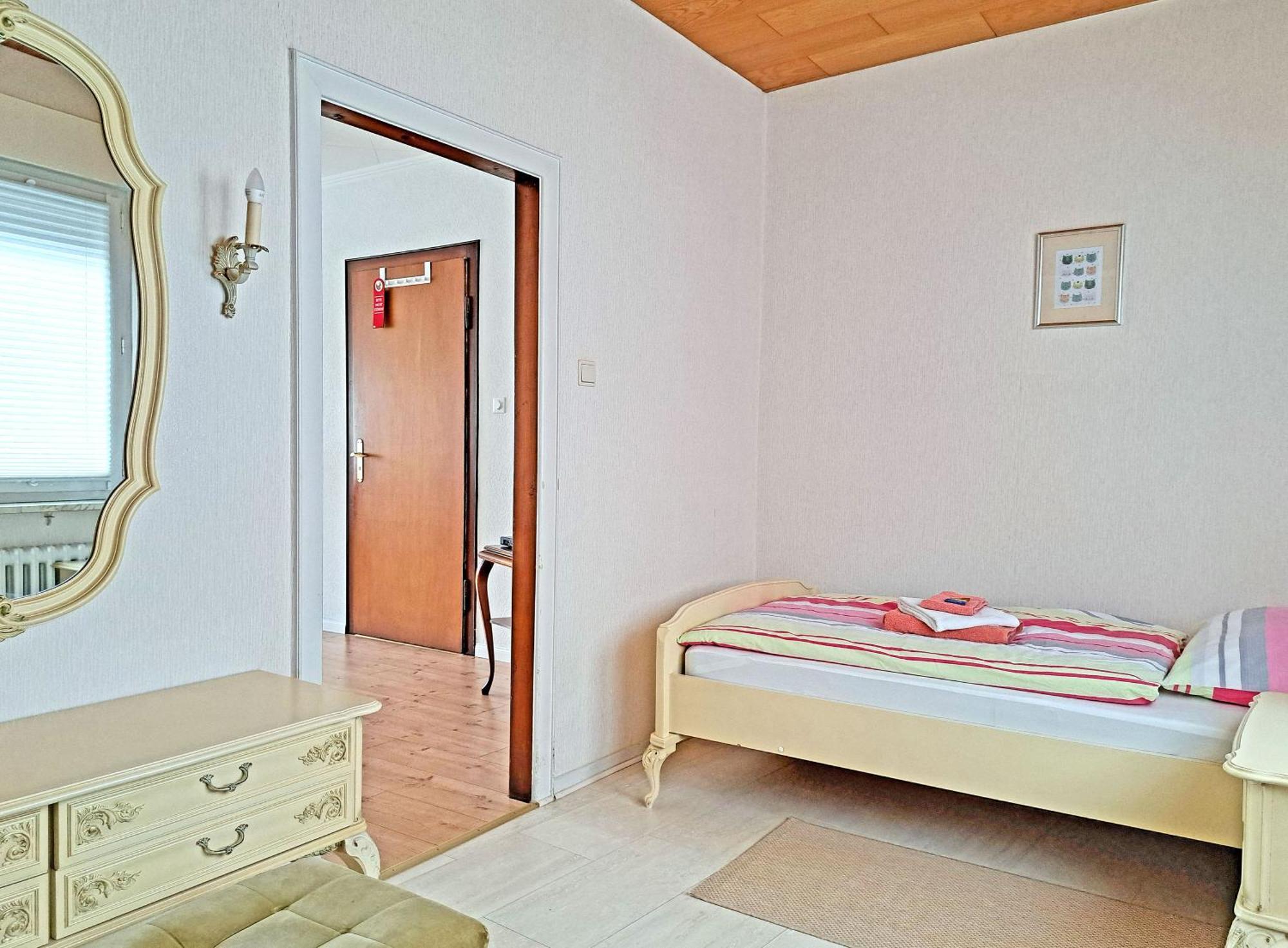 Margaretes Gaestehaus Am Rheinsteig Wanderer Radfahrer Familien Business-Reisende Wlan Gratis Rheinbrohl Extérieur photo